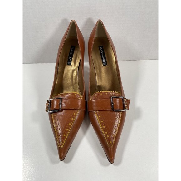 Elegant Brown Heels with Buckle Detail - Picture 2 of 6